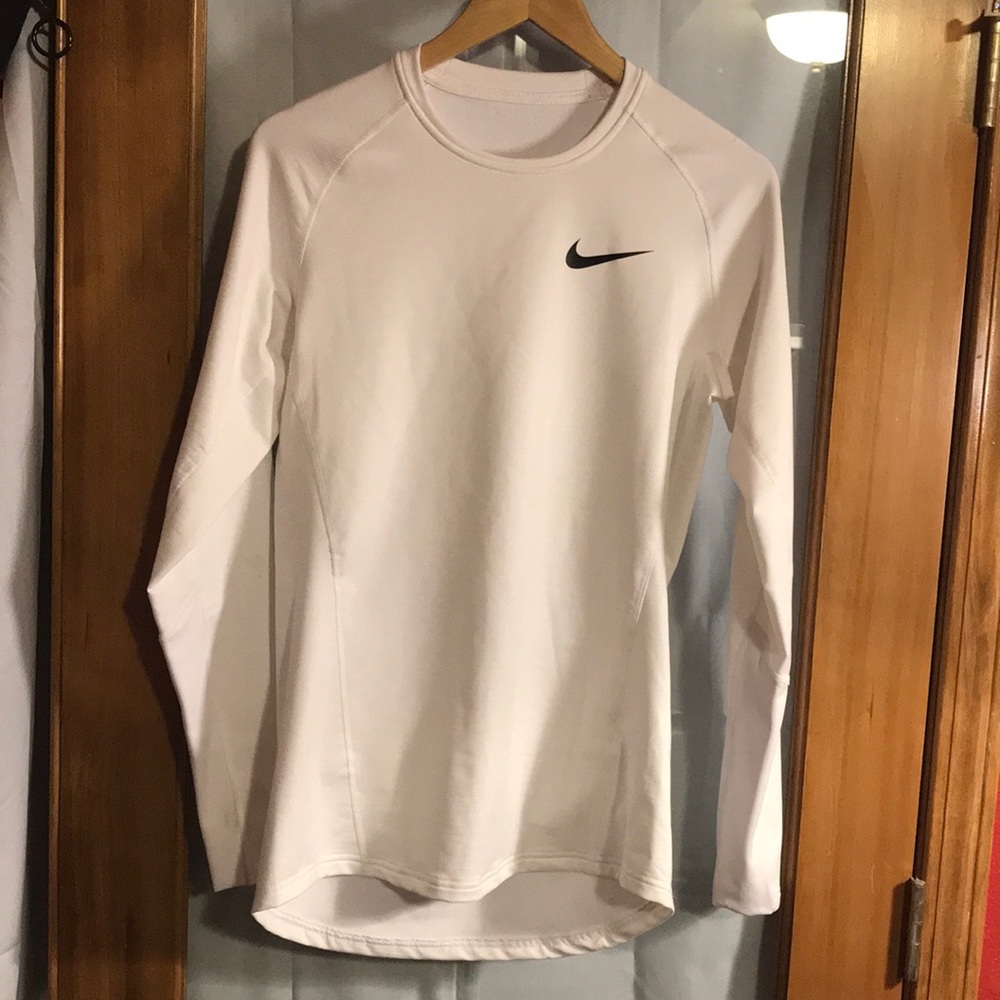NWT NIKE DRI-FIT SWEATSHIRT